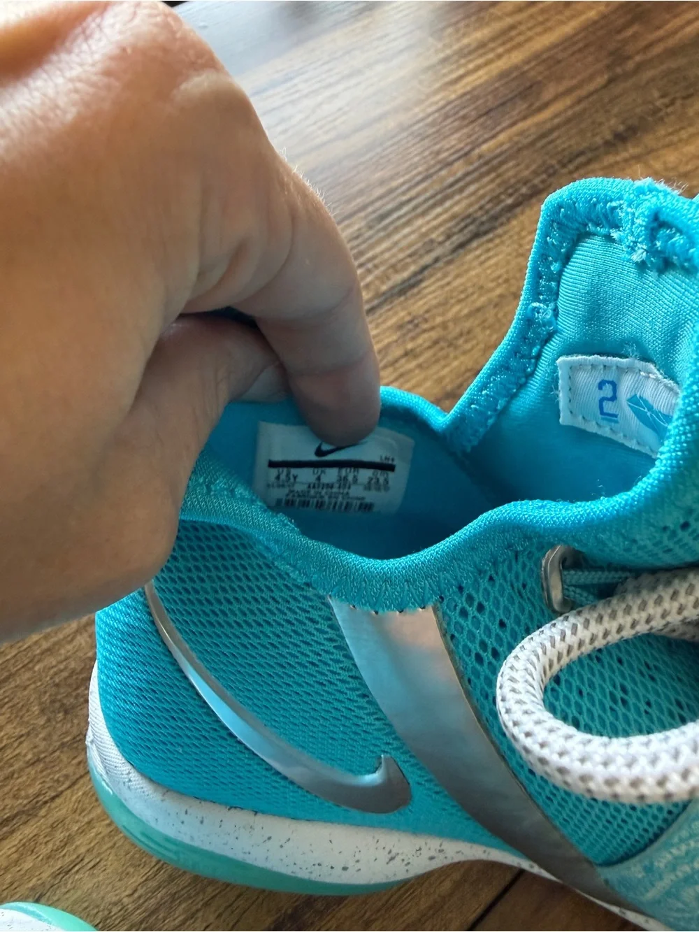 Nike LeBron Blue Kids' High-Top Sneakers with Paisley Strap - Picture 5 of 10